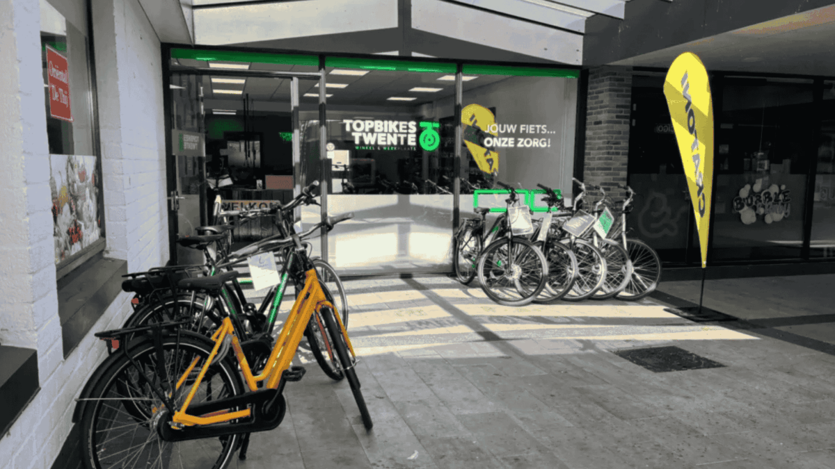foto van de voorkant van Topbikes Twente. De fietsenwinkel in Oldenzaal.